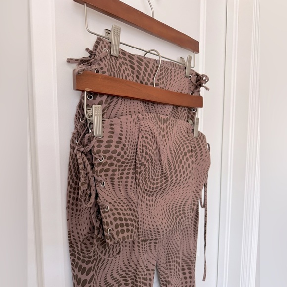 NWT Glassons 2 piece set! Crop tube top/flared pant set. Adjustable with boning! - Picture 2 of 9